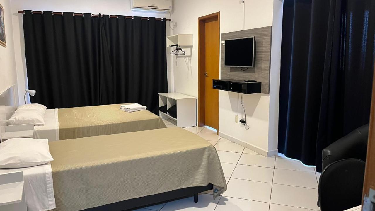 Domum Hotel Pindamonhangaba Buitenkant foto