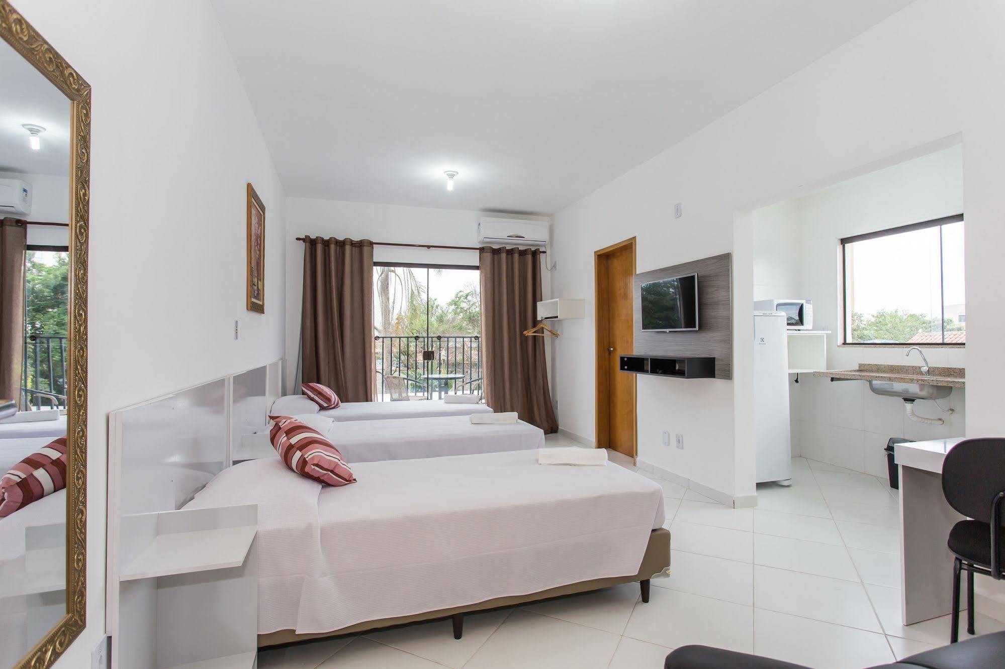 Domum Hotel Pindamonhangaba Buitenkant foto